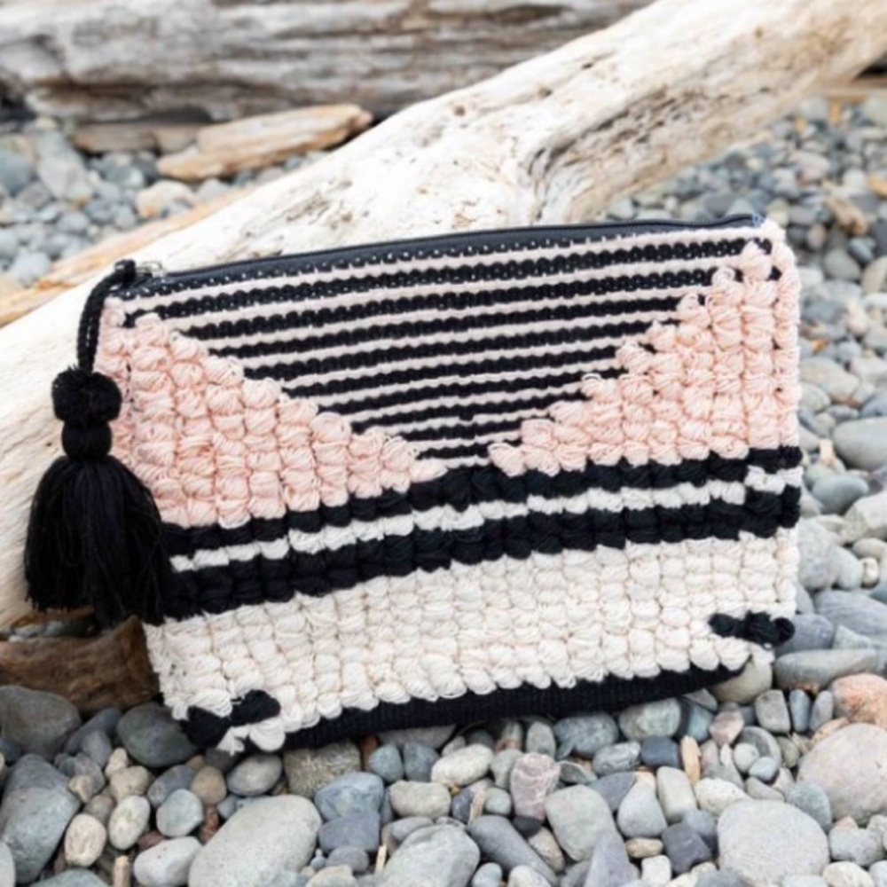 🆕 lu & elle Woven Art Deco Clutch Pouch